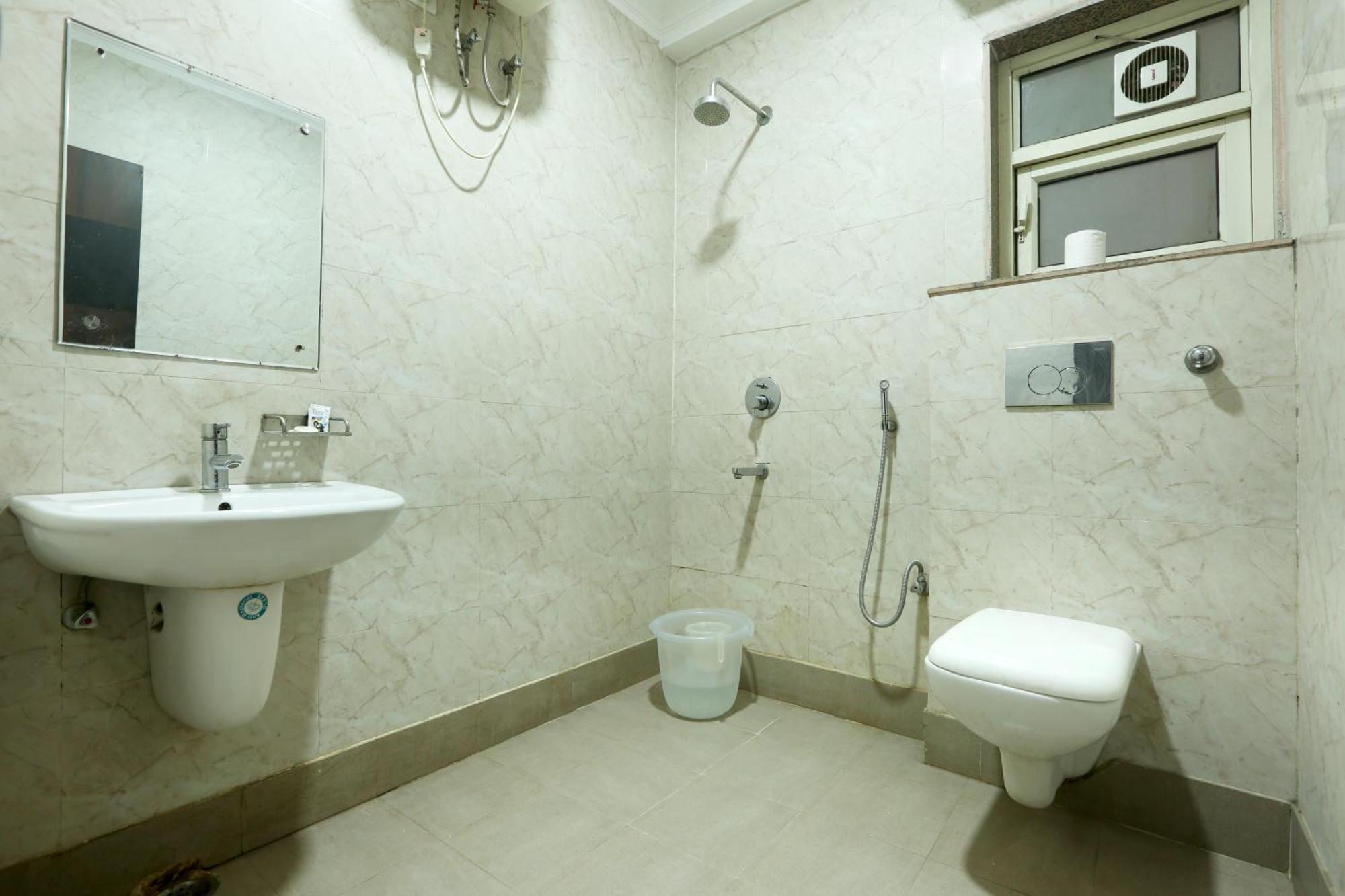 Hotel Ark Wood At Airport Nuova Delhi Esterno foto